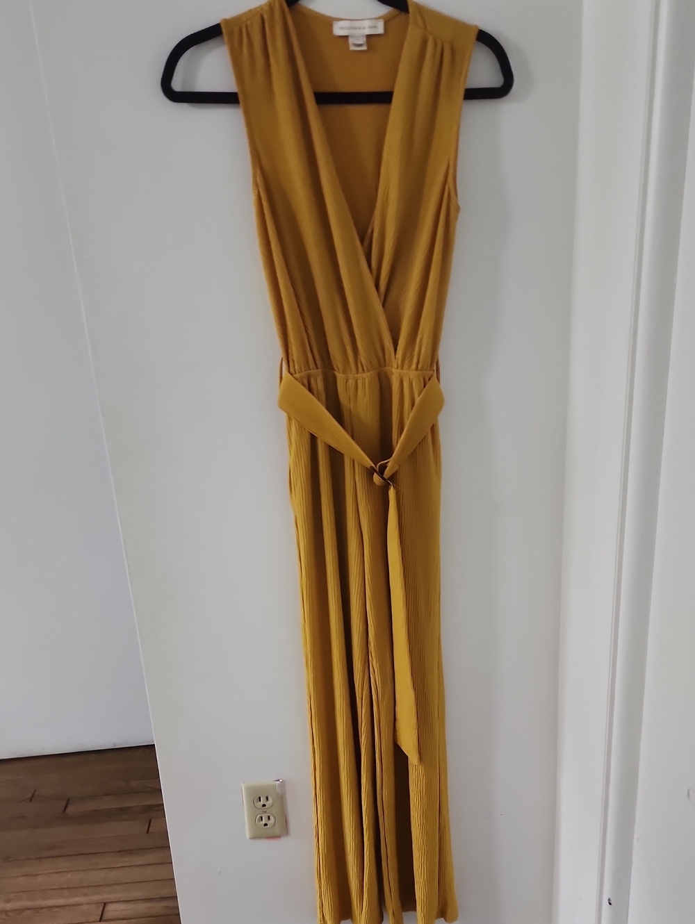 Monteau Ribbed V-Neck Jumpsuit in Mustard